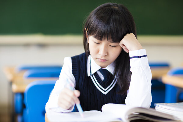 青少年厌学心理家长如何指导(1) 42810.jpg